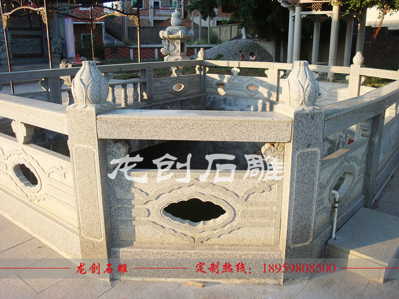 鱼池栏杆图片 室外鱼池护栏